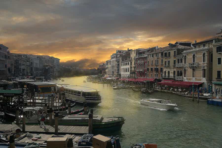 "Венеция пешком и на катере", 2 часа. (1 час пешком, около часа на катере) - фото 2