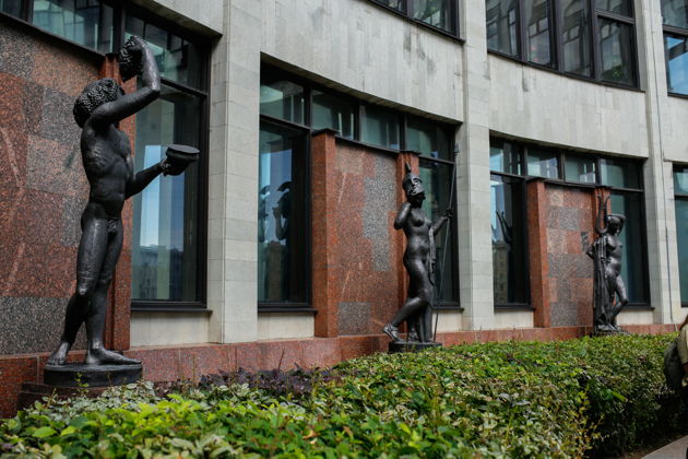 Виды «Как пройти в библиотеку?»: По кулуарам нового здания РНБ