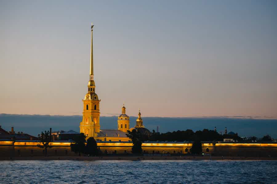 Уникальный вид на мосты с Невской панорамы Петропавловской крепости - фото 2