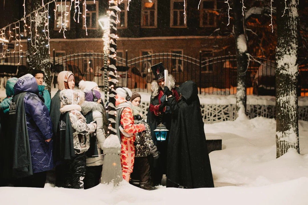 Вечерняя прогулка «12 чудес Сергиева Посада с фонарщиком Фаролеро» — фото 6