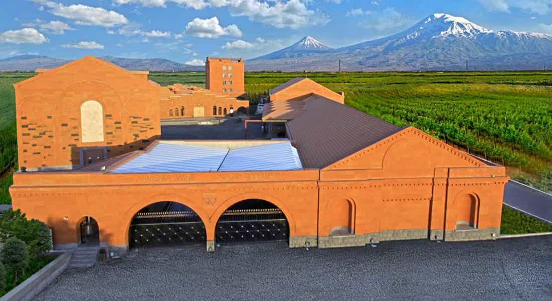 В Гюмри с армянским вином - фото 1