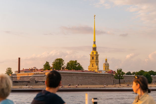 Фото к экскурсии Атмосферный Петербург: закат и живая музыка