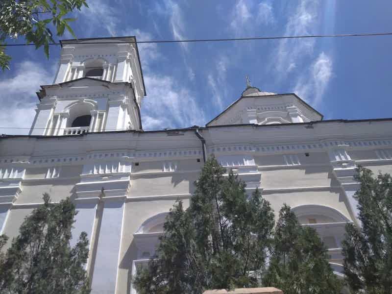  Астрахань — город разных религий. Соборы и храмы - фото 3