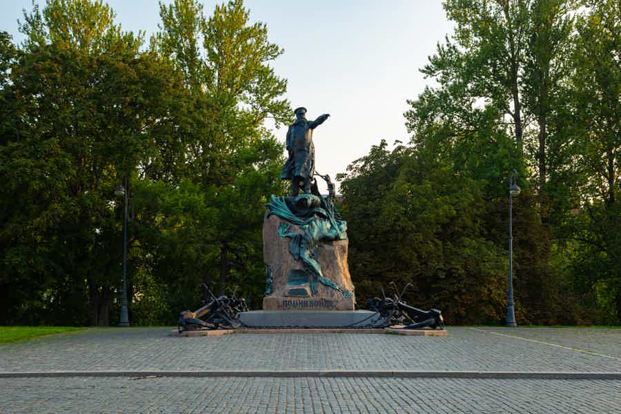 «Легенды и были Кронштадта»: пешком по острову - фото 3