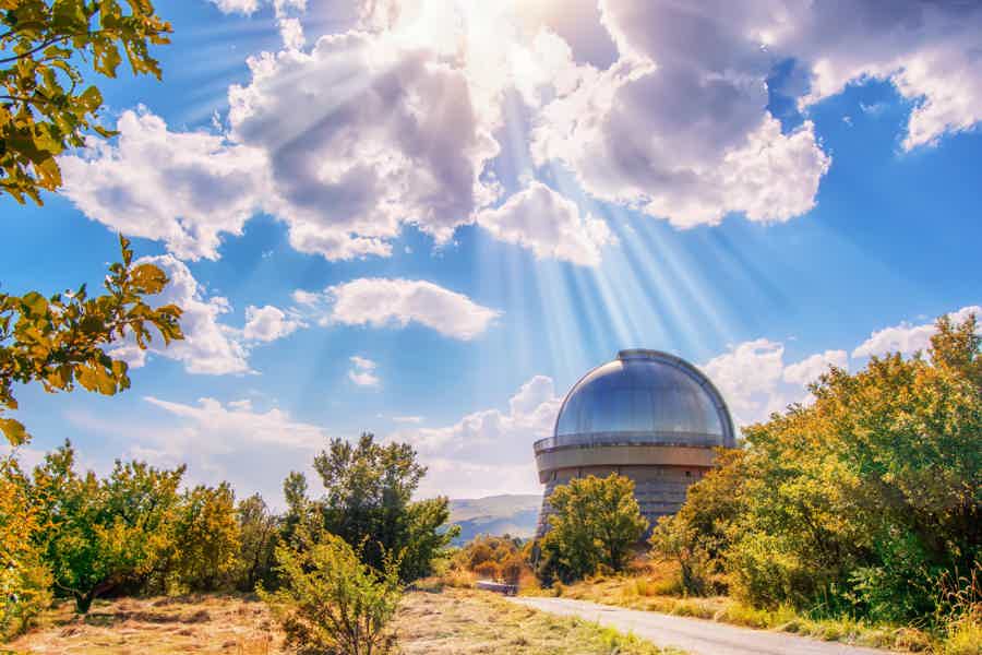 Бюраканская обсерватория, Сагмосаванк и памятник алфавиту - фото 3
