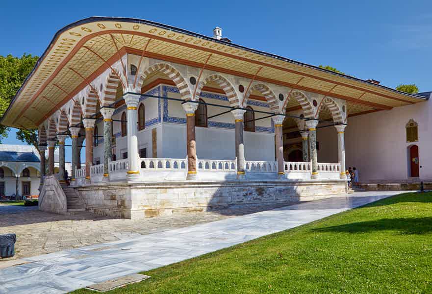 Топкапы в мини‑группе: экскурсия по дворцу и гарему (без входных билетов) - фото 6