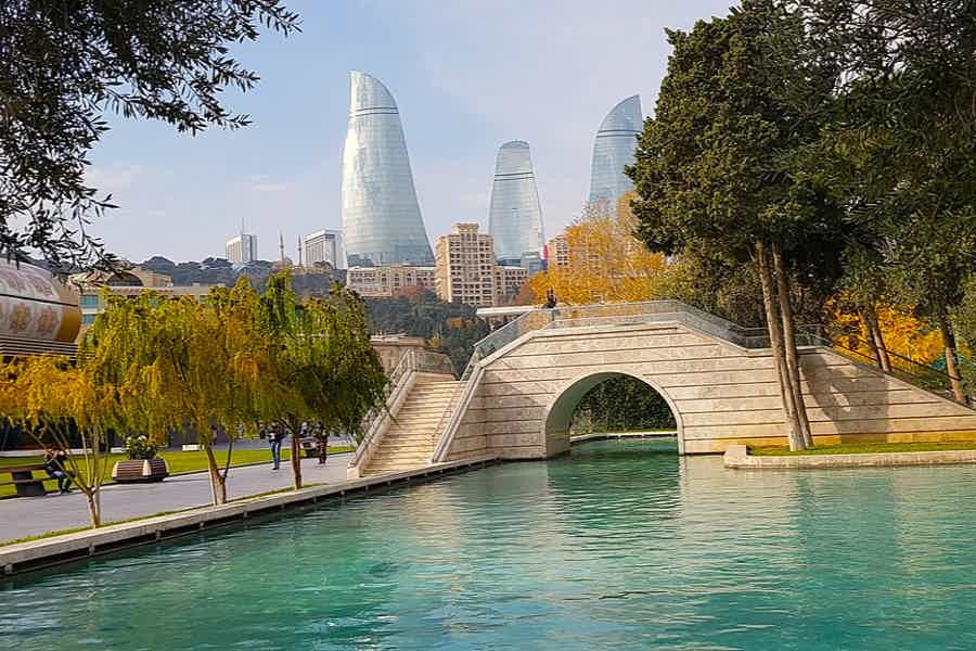 Обзорная экскурсия по современному Баку - фото 1