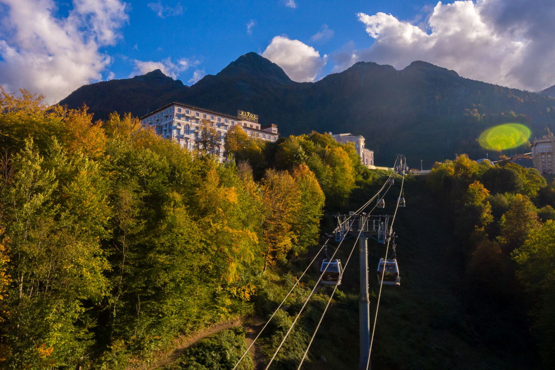 Великолепные дольмены и горнолыжные курорты Красной поляны  — фото 2