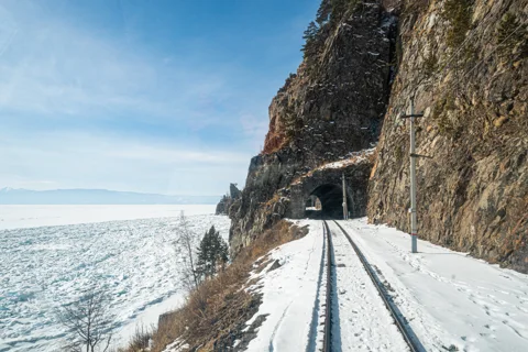 По путям Кругобайкальской железной дороги
