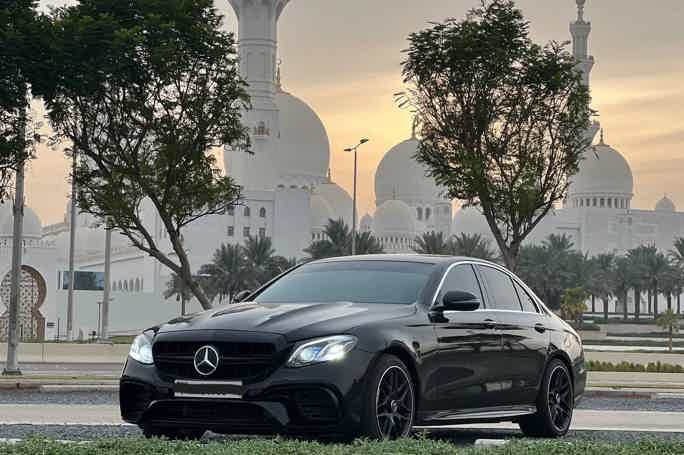 VIP поездка в Абу-Даби на Мерседес бизнес класса