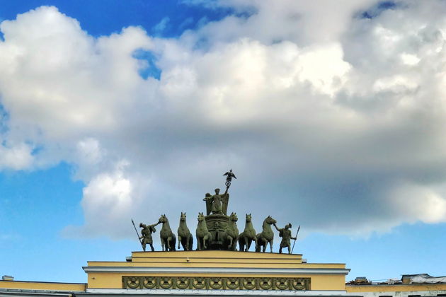 Виды Легенды и яви дворцовых переворотов