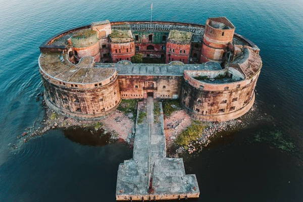Экскурсия на форты Кронштадта с «Острова фортов» в Санкт-Петербурге - цена  1000 ₽