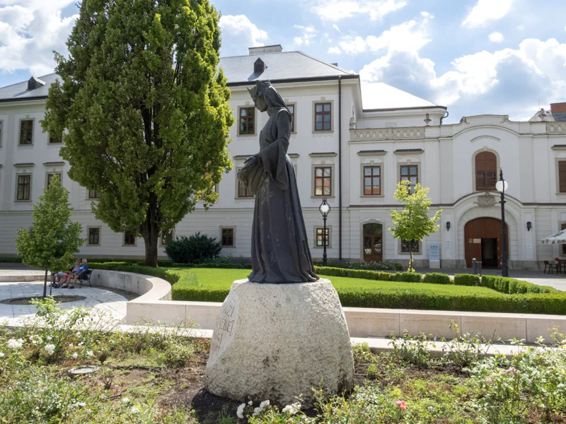 Эгер и Демьен: экскурсия по термальным купальням в пещерах — фото 2, Будапешт | Покатаем