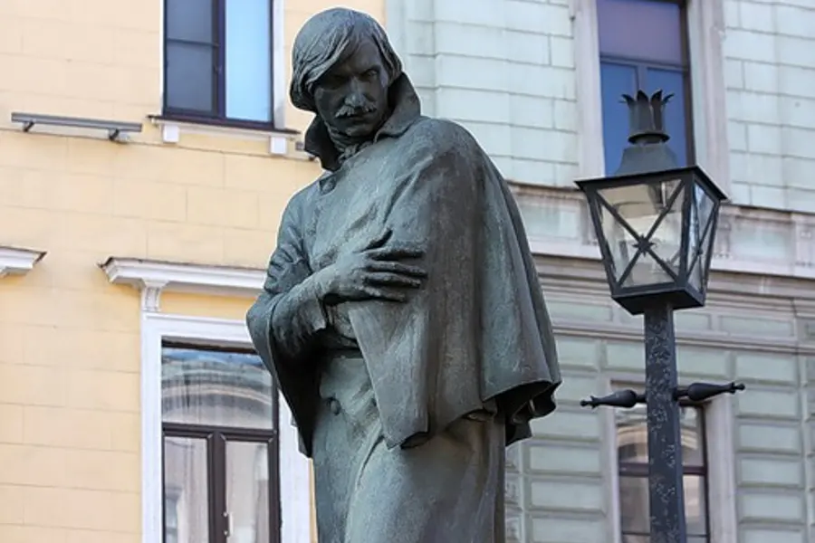 Петербург Гоголя с членом Союза писателей — фото 1