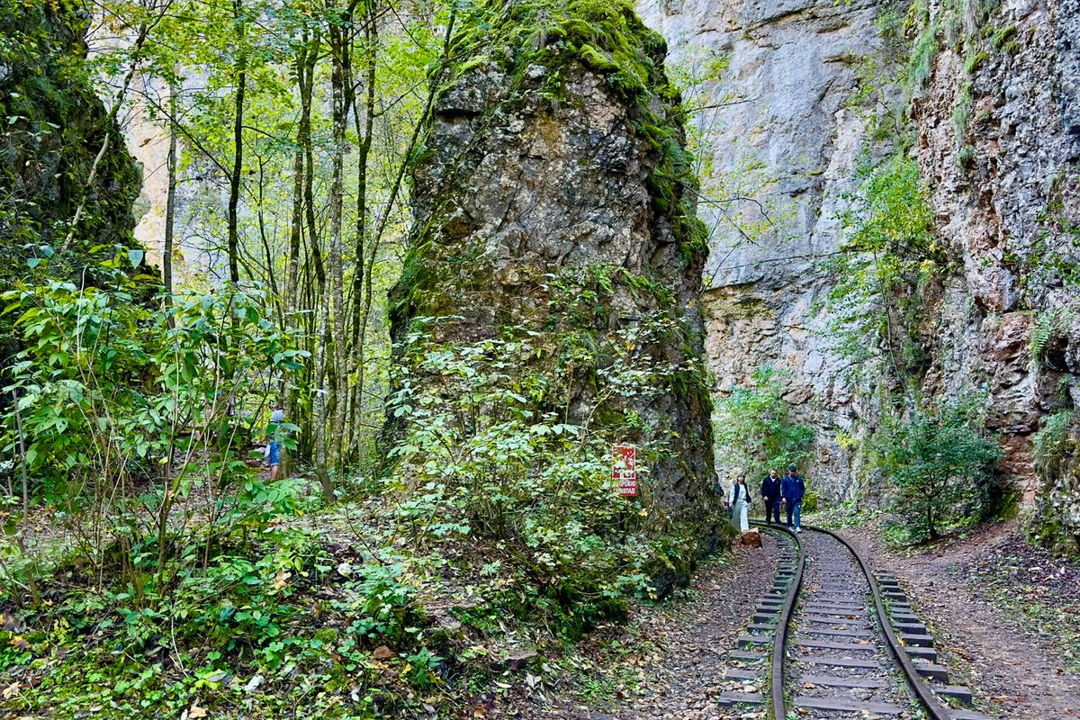 В Гуамское ущелье через столицу Адыгеи — фото 5
