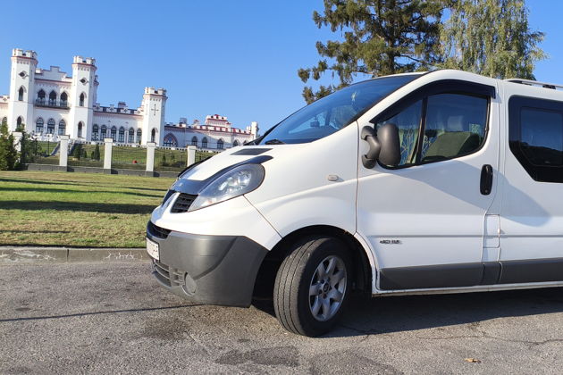 На микроавтобусе в замки Коссово, Несвижа, Мира и назад в Брест или Минск