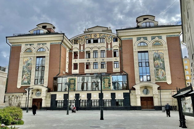 Виды Возрожденная святыня: Сретенский монастырь