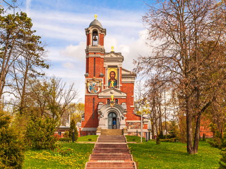 Часовня-усыпальница Святополк-Мирских