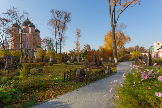 Виды Некрополь Донского монастыря: авторская экскурсия