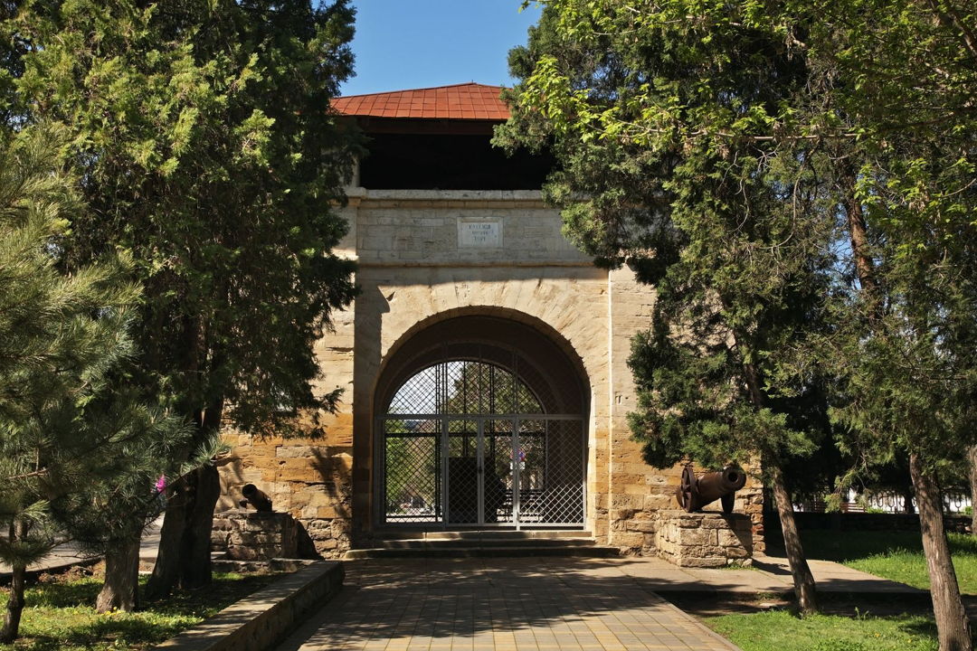 Анапа: аудиопрогулка по центру города от Цветочных часов до набережной — фото 3