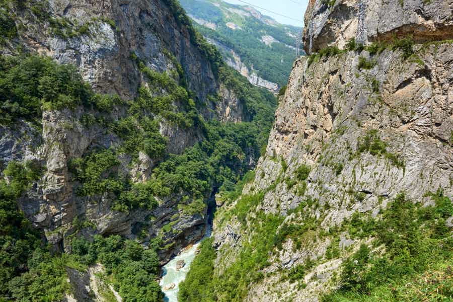 Язык Тролля, Балкария и термальные источники из Ессентуков - фото 2