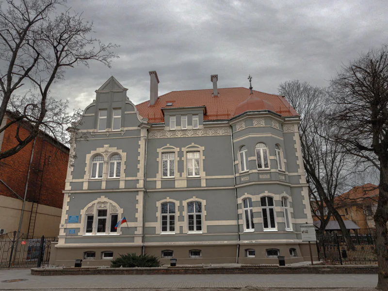 Экскурсия в Гвардейск, замок Тапиау и Черняховск (из Пионерского) — фото 3, Пионерский | Покатаем