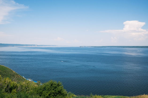 Виды На теплоходе по Волге с экскурсией и трансфером из центра Казани