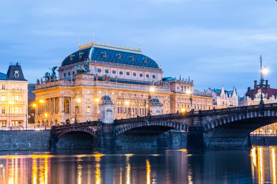 Prague: City Tour and Dinner Cruise with Hotel Pickup - photo 3