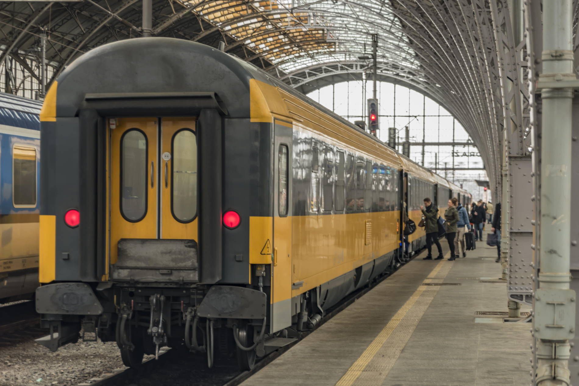 Train at Praha station