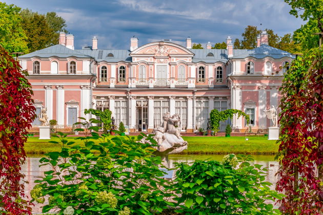 Виды Ораниенбаум: Меншиковский дворец и павильон Катальной горки