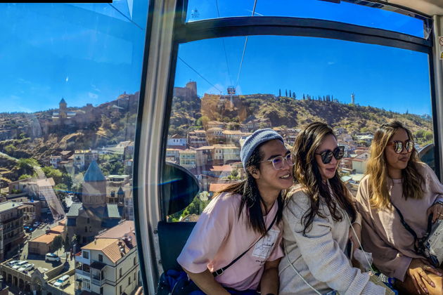 Виды Пешеходная экскурсия по Тбилиси: дегустация вин, канатная дорога и посещение пекарни