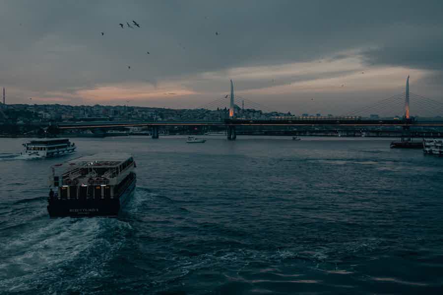 Istanbul: Bosporus-Bootsfahrt mit Audio-App - photo 3