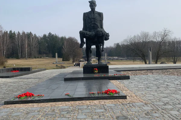 Трансфер в Хатынь и обратно: наследие Великой Отечественной войны — фото 6, Минск | Покатаем