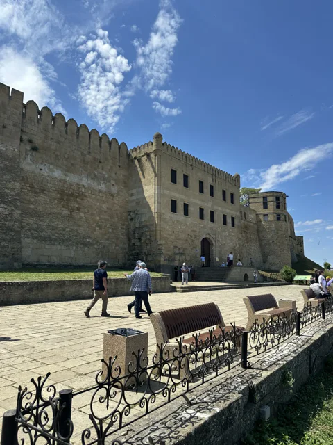 Однодневный  тур в Дербент и на Экраноплан Лунь