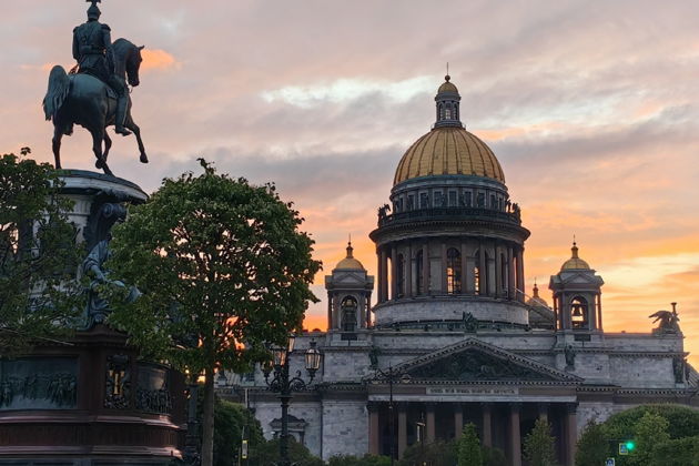 Авторская обзорная экскурсия «Сияние вечернего Петербурга»
