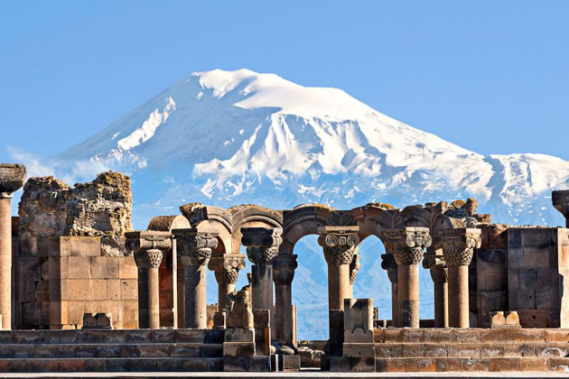 История Армении: Храм Звартноц — Монастырь Эчмиадзин — Мемориал Сардарапат