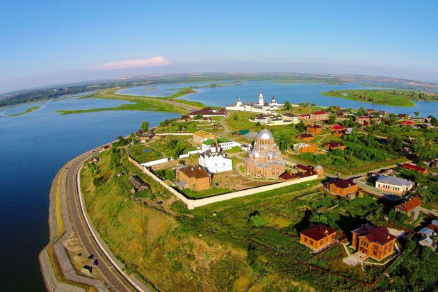Главное изображение экскурсии - Поездка в Свияжск и Храм всех религий