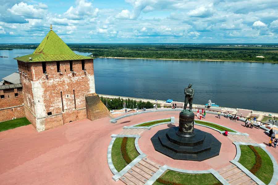 Путешествие по памятным местам Нижнего Новгорода (обзорная экскурсия) - фото 5