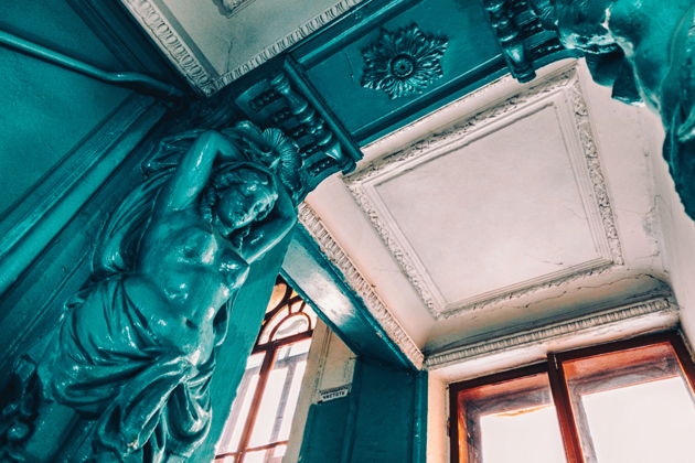 Фото к экскурсии Дворы и Парадные Петербурга