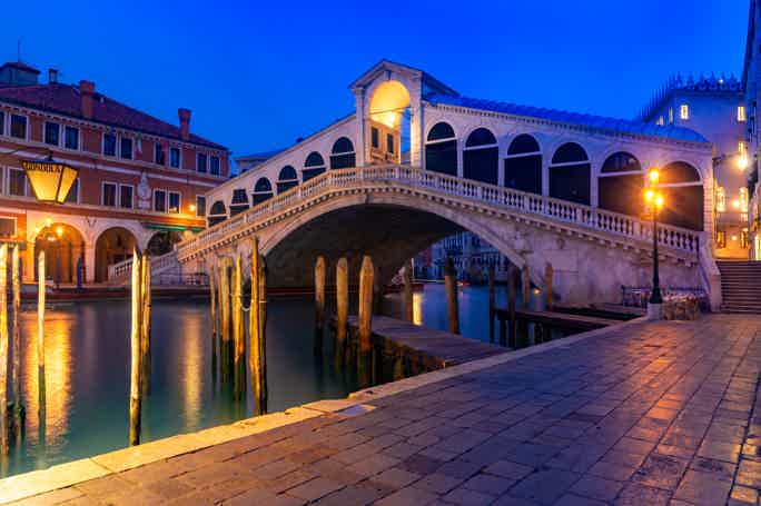 Ghosts of Venice - Discovering the unknown