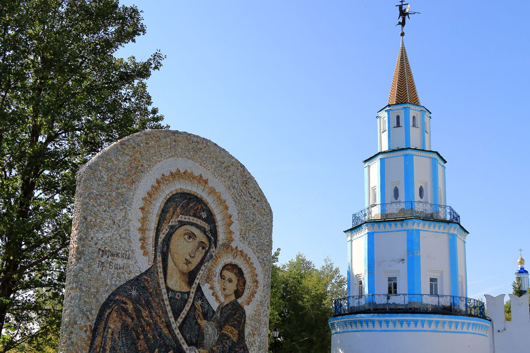Экскурсия в Раифу, Храм Всех Религий и Свияжск  — фото 5