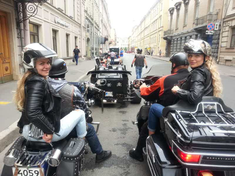 Прогулка на мотоциклах с фотосетом:  «Вечерний Ленинград»  - фото 4
