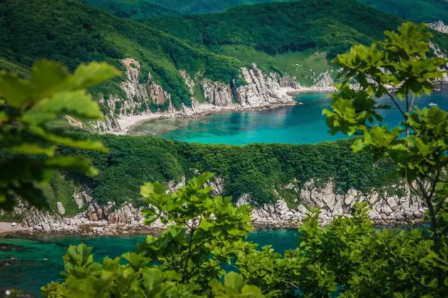 Приморский Таиланд: белые пески бухты Триозерье и город Находка — фото 3