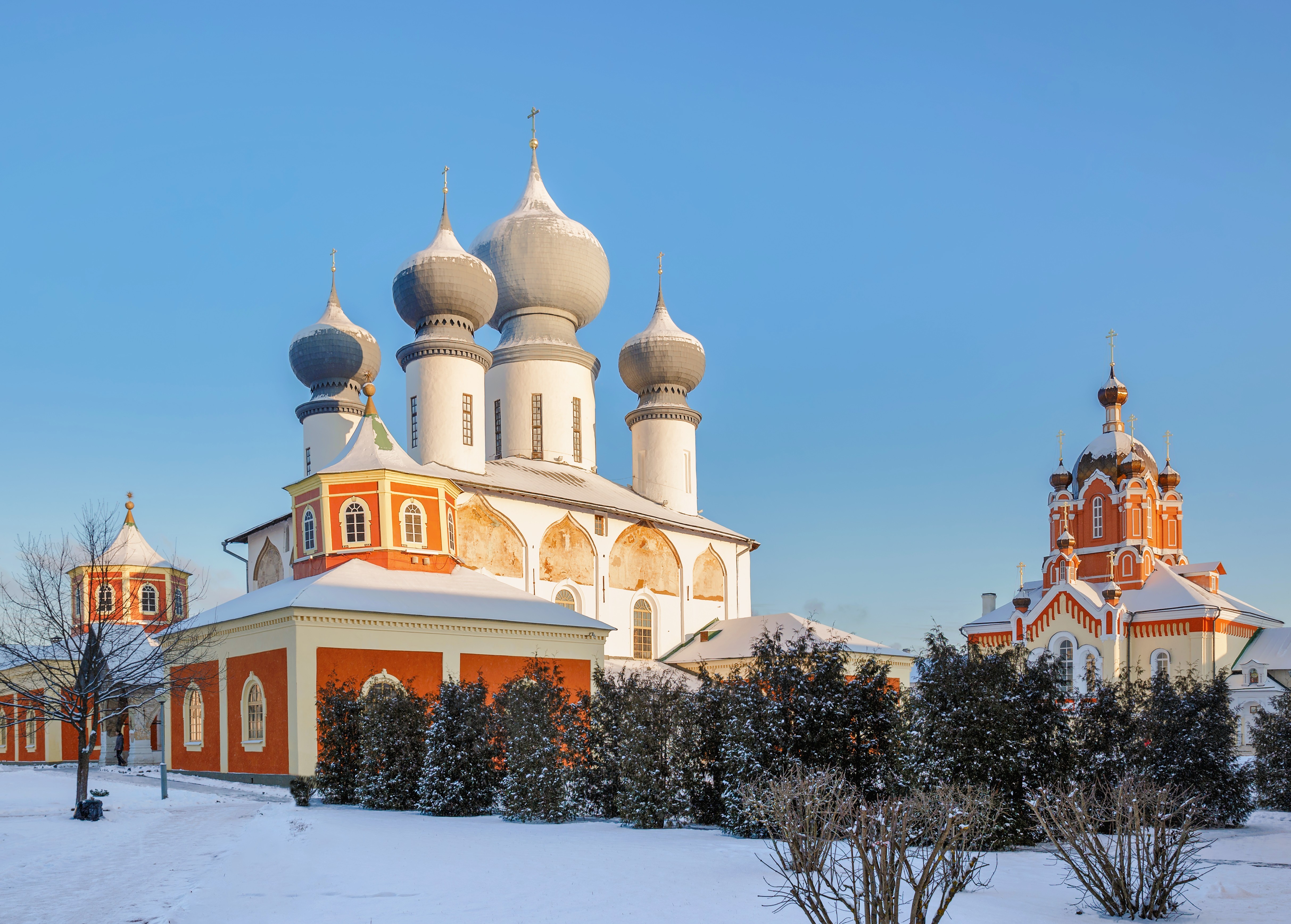 Из Петербурга в Тихвин с посещением музея Римского-Корсакова