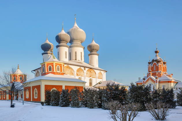 Из Петербурга в Тихвин с посещением музея Римского-Корсакова