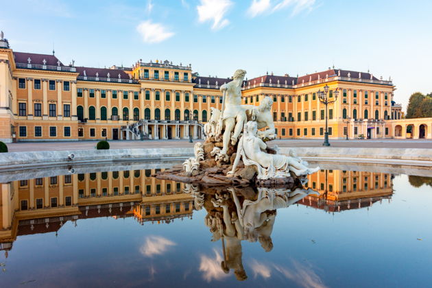 Шёнбрунн без очереди - путешествие по дворцу и живописным садам