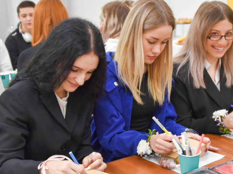 Комбо: два мастер-класса — «Шоколадные конфеты» и «Угадай аромат»