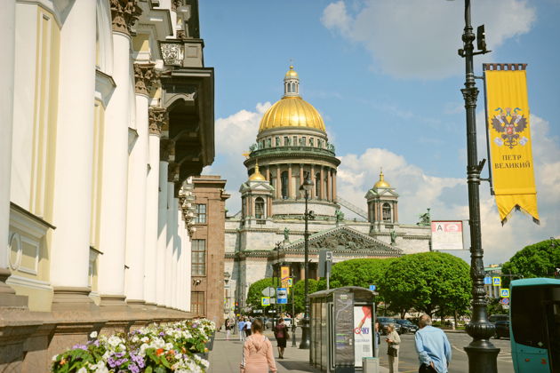 Виды Юмористическая автобусная экскурсия по Петербургу: «2 в 1» с комиком и гидо