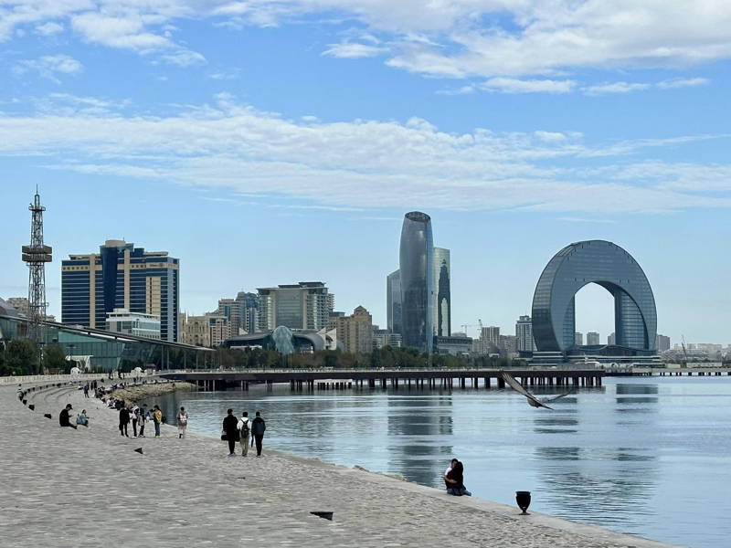 Трансфер из аэропорта + обзорная экскурсия по Баку
