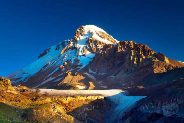 Виды Казбеги.Степанцминда-Травертины Трусо-Гудаури-Пасанаури-Ананури-Жинвали